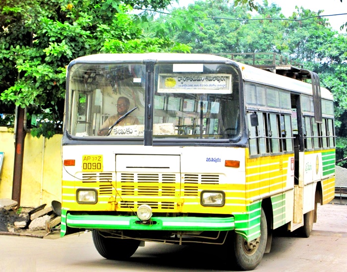 APSRTC-PALLE-VELUGU-Narsapuram-Depot-Bus