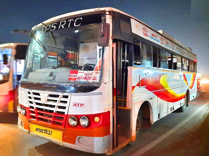 APSRTC-SUPER-LUXURY-Anantapur-Depot-Bus