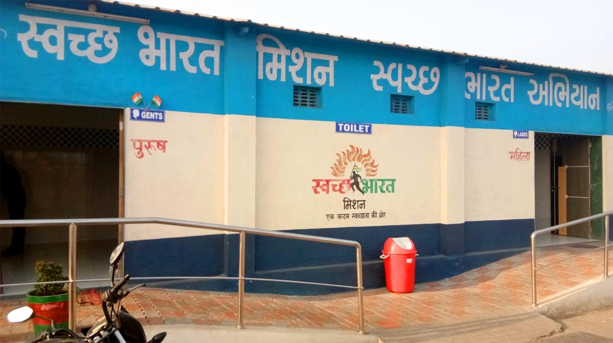 Bhatia-Toll-Plaza-Toilet